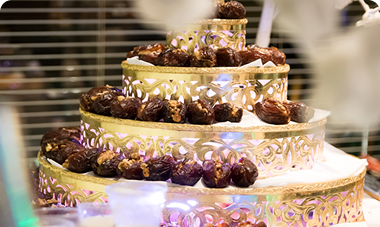 From menu planning to execution, we handle every detail so you can focus on celebrating with your guests. 